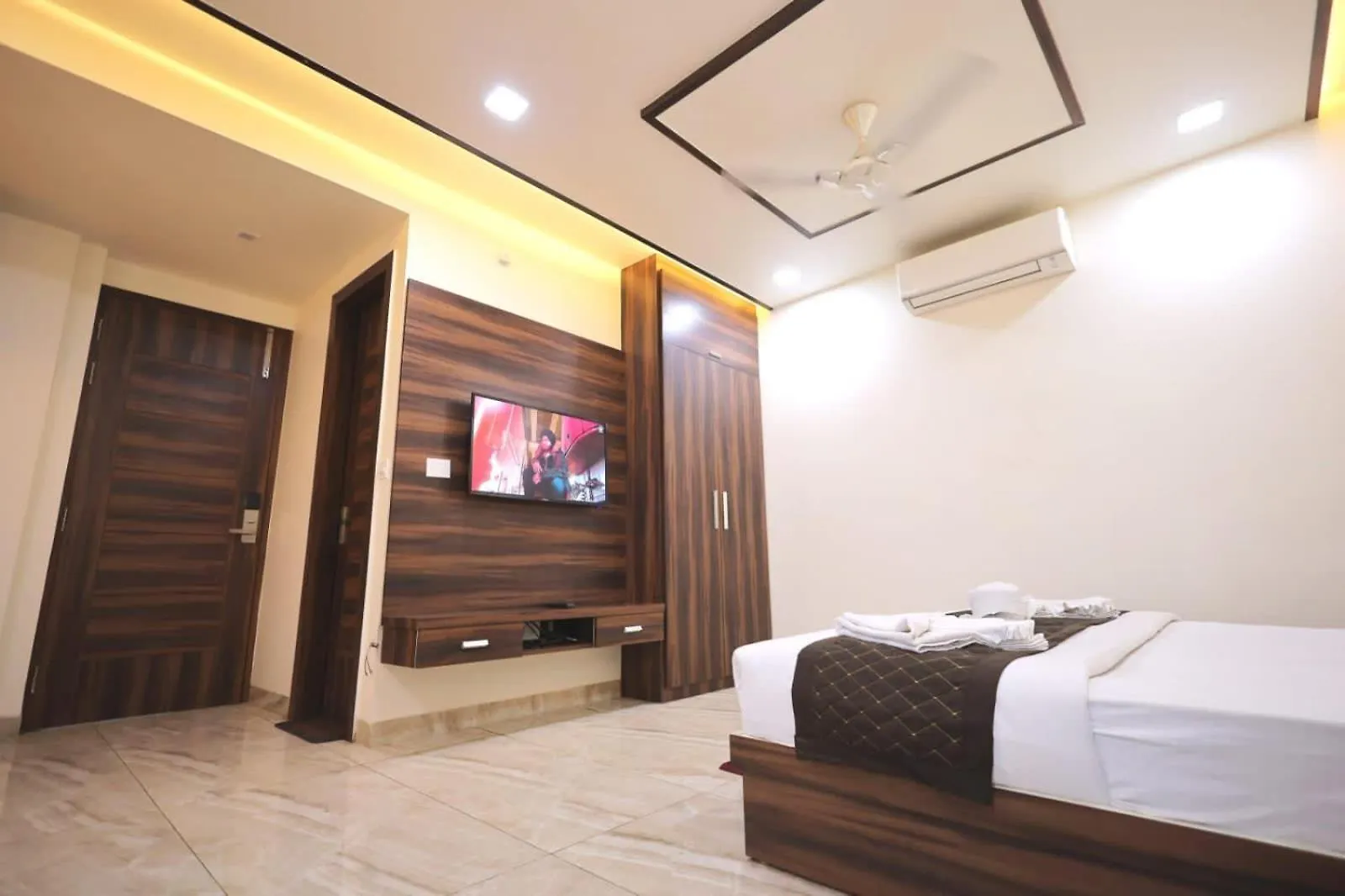 Agra Hotel Agra  3*, Agra (Uttar Pradesh) India