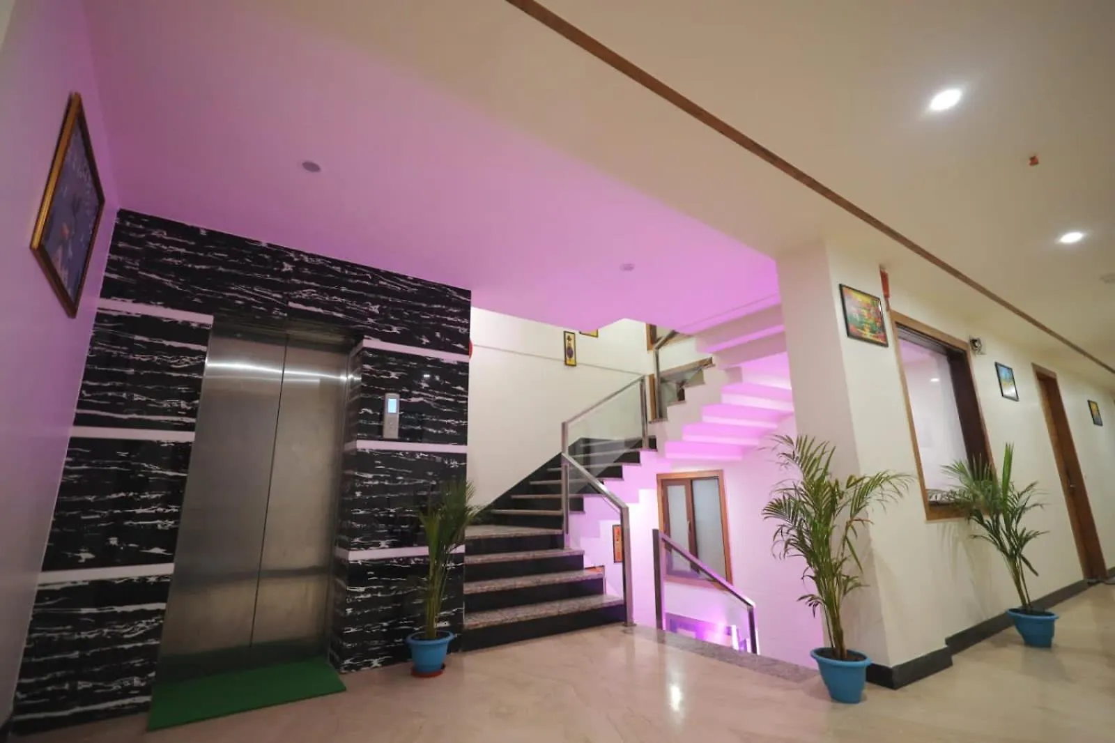 Agra Hotel Agra